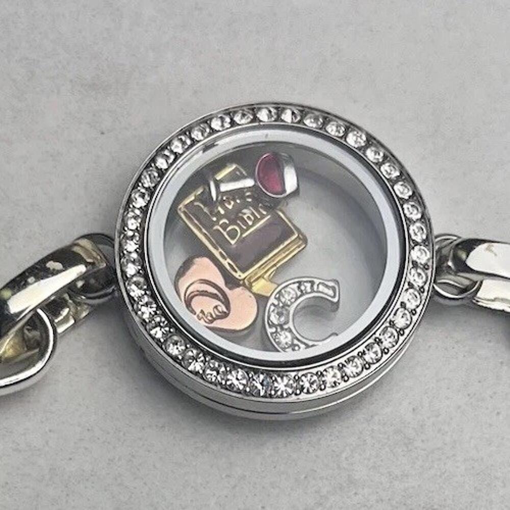 Origami Owl Silver Tone Bracelet -Mom Heart Charm - Holy Bible - Wine - Letter C - Picture 5 of 7